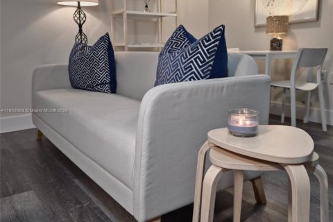 Copropriété à louer à Miami Beach, Floride: 1 chambre, 60.48 m2 № 1961639 - photo 23