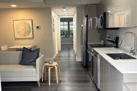 Copropriété à louer à Miami Beach, Floride: 1 chambre, 60.48 m2 № 1961639 - photo 2