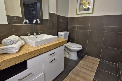 Copropriété à louer à Miami Beach, Floride: 1 chambre, 60.48 m2 № 1961639 - photo 7