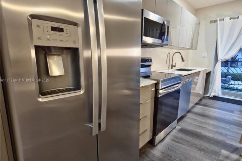 Copropriété à louer à Miami Beach, Floride: 1 chambre, 60.48 m2 № 1961639 - photo 20