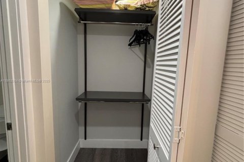 Copropriété à louer à Miami Beach, Floride: 1 chambre, 60.48 m2 № 1961639 - photo 6