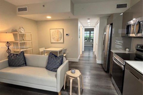 Copropriété à louer à Miami Beach, Floride: 1 chambre, 60.48 m2 № 1961639 - photo 1