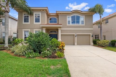 House in Dunedin, Florida 4 bedrooms, 343.55 sq.m. № 1815587 - photo 2