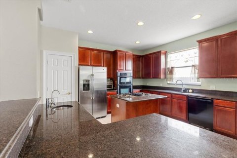 House in Dunedin, Florida 4 bedrooms, 343.55 sq.m. № 1815587 - photo 12