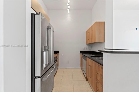 Condo in Miami, Florida, 1 bedroom  № 1499620 - photo 26