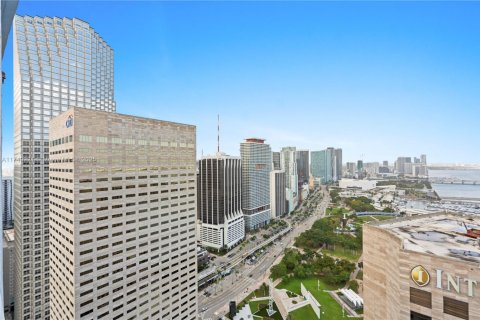Condo in Miami, Florida, 1 bedroom  № 1499620 - photo 18