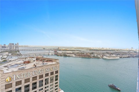 Condo in Miami, Florida, 1 bedroom  № 1499620 - photo 13