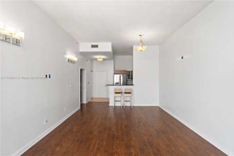 Condo in Miami, Florida, 1 bedroom  № 1499620 - photo 19
