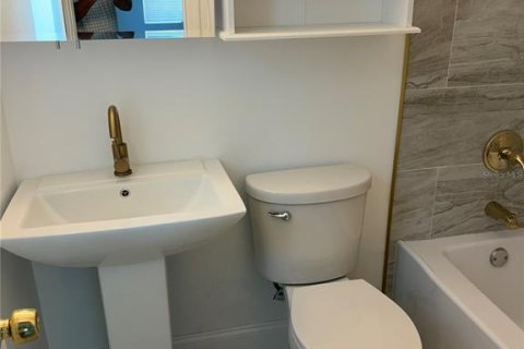 Apartamento en alquiler en Madeira Beach, Florida, 1 dormitorio, 46.82 m2 № 2102777 - foto 6