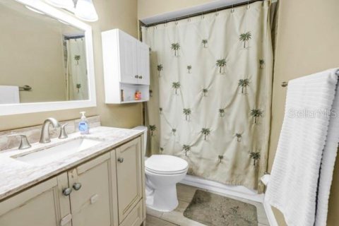 House in Palm Harbor, Florida 2 bedrooms, 74.04 sq.m. № 2225120 - photo 15