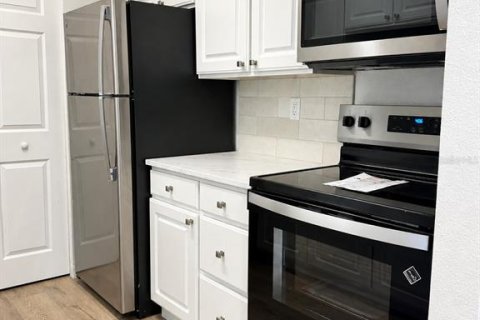 Condo in Casselberry, Florida, 1 bedroom № 2371645 - photo 10