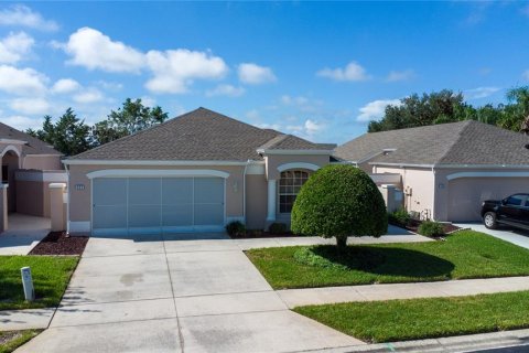 Casa en Spring Hill, Florida 3 dormitorios, 171.87 m2 № 2383647