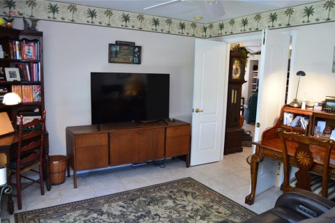 Casa en venta en Spring Hill, Florida, 3 dormitorios, 171.87 m2 № 2383647 - foto 9
