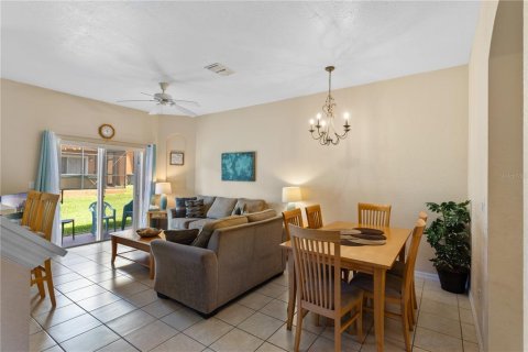Townhouse in Kissimmee, Florida 4 bedrooms, 133.78 sq.m. № 1805219 - photo 8