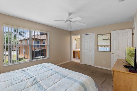 Townhouse in Kissimmee, Florida 4 bedrooms, 133.78 sq.m. № 1805219 - photo 24