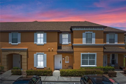 Townhouse in Kissimmee, Florida 4 bedrooms, 133.78 sq.m. № 1805219 - photo 1