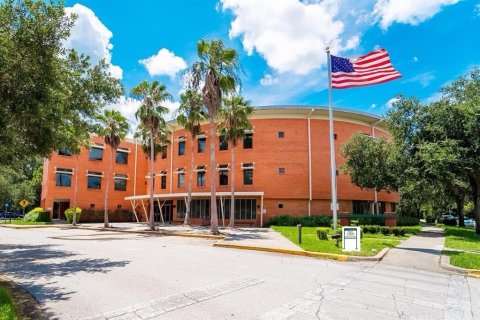 Immobilier commercial à louer à Celebration, Floride: 3304.91 m2 № 1910487 - photo 10