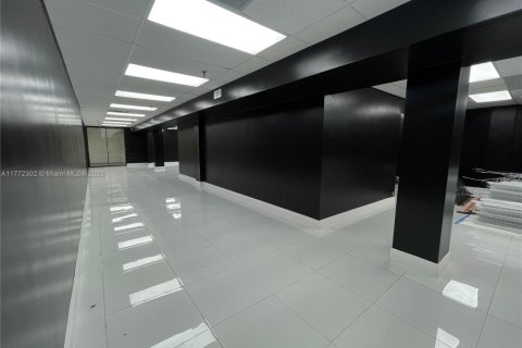 Immobilier commercial à vendre à Miami, Floride № 1868317 - photo 8