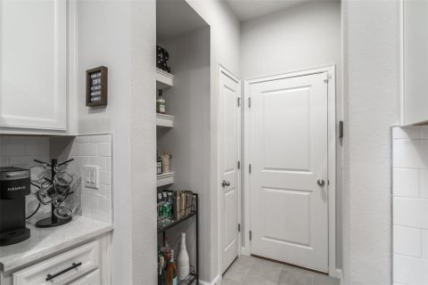 Touwnhouse à vendre à Odessa, Floride: 3 chambres, 159.42 m2 № 2210528 - photo 11