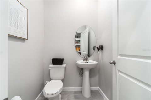 Touwnhouse à vendre à Odessa, Floride: 3 chambres, 159.42 m2 № 2210528 - photo 12