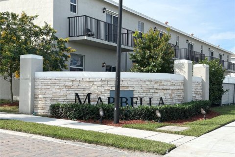 Townhouse in Homestead, Florida 3 bedrooms, 159.05 sq.m. № 2261597