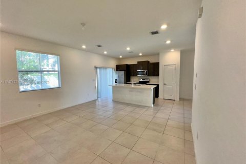 Townhouse in Homestead, Florida 3 bedrooms, 159.05 sq.m. № 2261597 - photo 30
