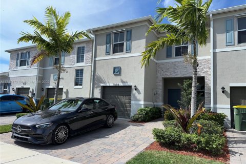 Townhouse in Homestead, Florida 3 bedrooms, 159.05 sq.m. № 2261597 - photo 9