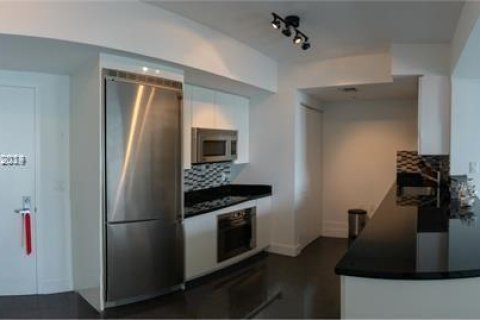 Condominio en venta en Miami, Florida, 2 dormitorios, 103.12 m2 № 1860854 - foto 2