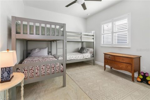 House in Cape Coral, Florida 3 bedrooms, 165.46 sq.m. № 2396053 - photo 24