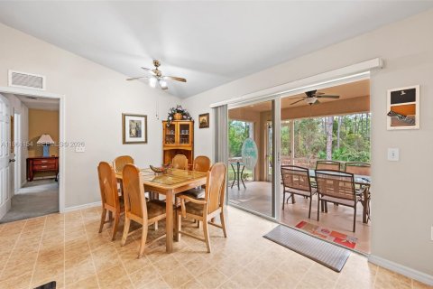 Villa ou maison à vendre à Lehigh Acres, Floride: 3 chambres, 132.2 m2 № 2021957 - photo 8