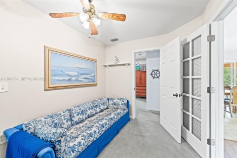 Villa ou maison à vendre à Lehigh Acres, Floride: 3 chambres, 132.2 m2 № 2021957 - photo 21