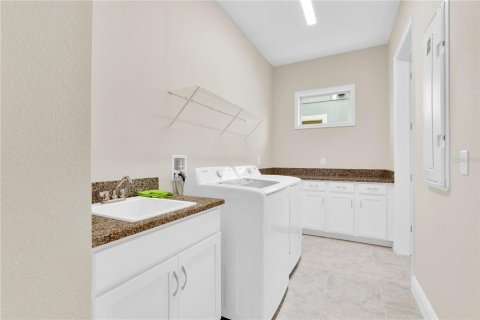 Villa ou maison à vendre à Orlando, Floride: 5 chambres, 348.1 m2 № 2227178 - photo 17