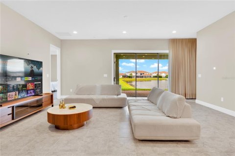 Villa ou maison à vendre à Orlando, Floride: 5 chambres, 348.1 m2 № 2227178 - photo 13