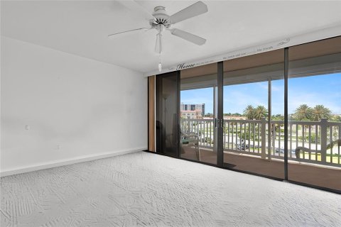 Copropriété à vendre à Treasure Island, Floride: 3 chambres, 165.37 m2 № 2091947 - photo 22