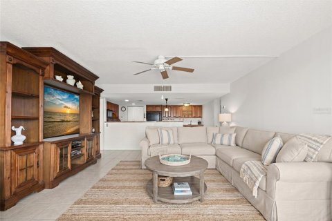 Copropriété à vendre à Treasure Island, Floride: 3 chambres, 165.37 m2 № 2091947 - photo 4