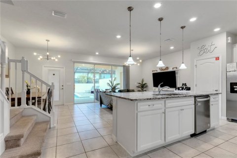 Adosado en venta en Davenport, Florida, 5 dormitorios, 211.91 m2 № 1555663 - foto 2