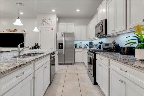 Adosado en venta en Davenport, Florida, 5 dormitorios, 211.91 m2 № 1555663 - foto 3