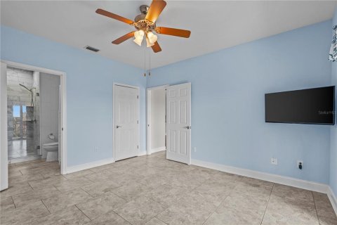 Condo in New Smyrna Beach, Florida, 2 bedrooms  № 2398550 - photo 24
