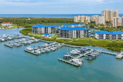 Condo in New Smyrna Beach, Florida, 2 bedrooms № 2398550