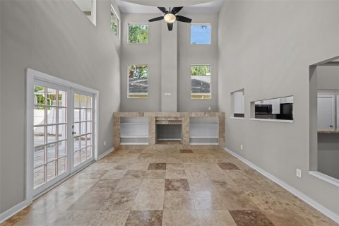 Villa ou maison à vendre à Tampa, Floride: 3 chambres, 182 m2 № 2258422 - photo 10