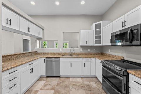 Villa ou maison à vendre à Tampa, Floride: 3 chambres, 182 m2 № 2258422 - photo 8