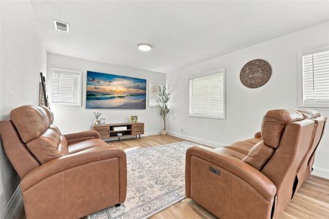 Villa ou maison à vendre à Williston, Floride: 2 chambres, 125.6 m2 № 2419759 - photo 4