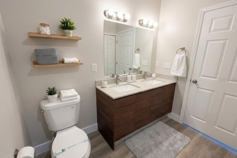 Condo in Orlando, Florida, 2 bedrooms  № 2229689 - photo 20