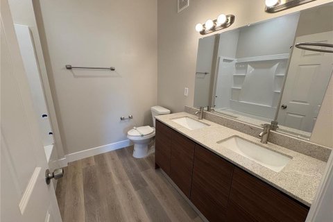 Condo in Orlando, Florida, 2 bedrooms  № 2229689 - photo 14