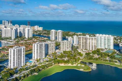 Condo in Aventura, Florida, 2 bedrooms  № 2029703