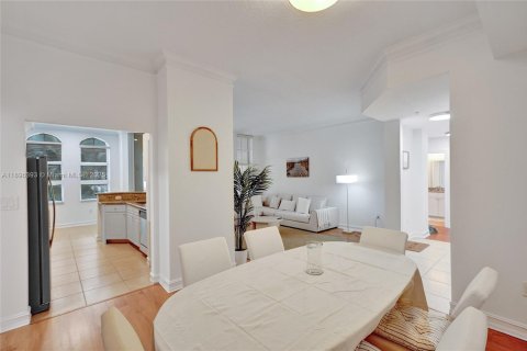 Снять в аренду кондоминиум в Авентура, Флорида 2 спальни, 120.77м2, № 1950465 - фото 11