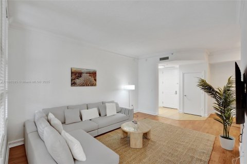 Снять в аренду кондоминиум в Авентура, Флорида 2 спальни, 120.77м2, № 1950465 - фото 5