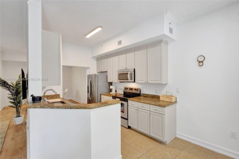 Снять в аренду кондоминиум в Авентура, Флорида 2 спальни, 120.77м2, № 1950465 - фото 17