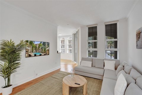 Снять в аренду кондоминиум в Авентура, Флорида 2 спальни, 120.77м2, № 1950465 - фото 3