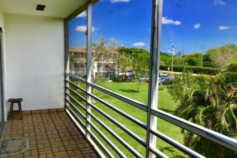 Condo in Boca Raton, Florida, 2 bedrooms № 2261446 - photo 21